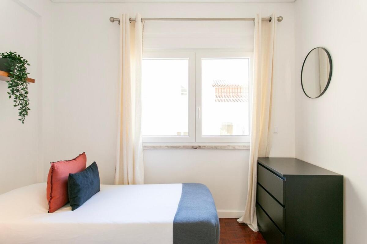 Historic Center River View Balcony * Lissabon